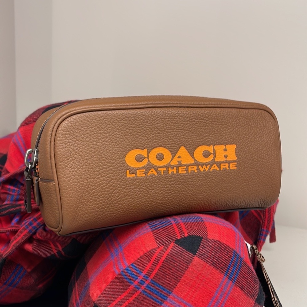 Coach Travel Kit 21
Dark Saddle/Canyon - Picture 5 of 16